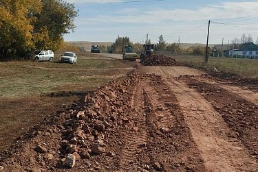 В Красногвардейском районе началось строительство дороги